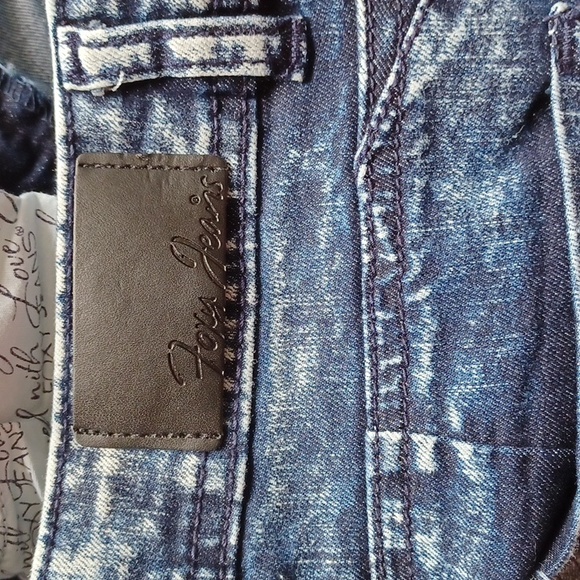 Foxy Jeans "Push Up" Acid Wash Capri Pants NEW- Sz. 26 - Picture 12 of 12